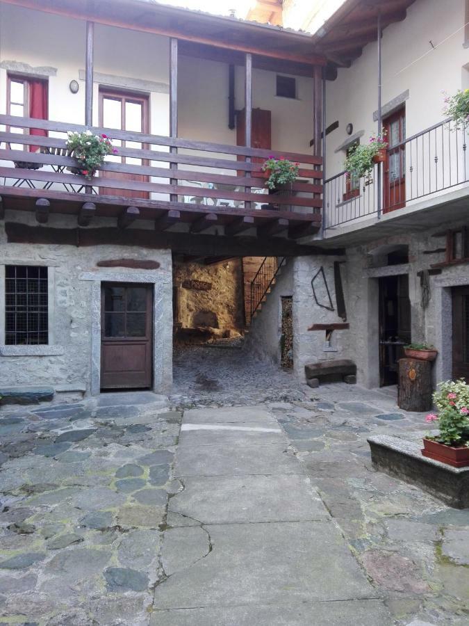 La Corte Del Pane Valbrona Exteriér fotografie