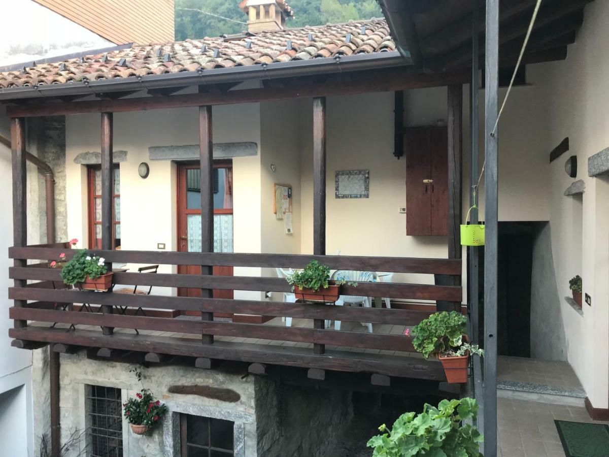 La Corte Del Pane Valbrona Exteriér fotografie